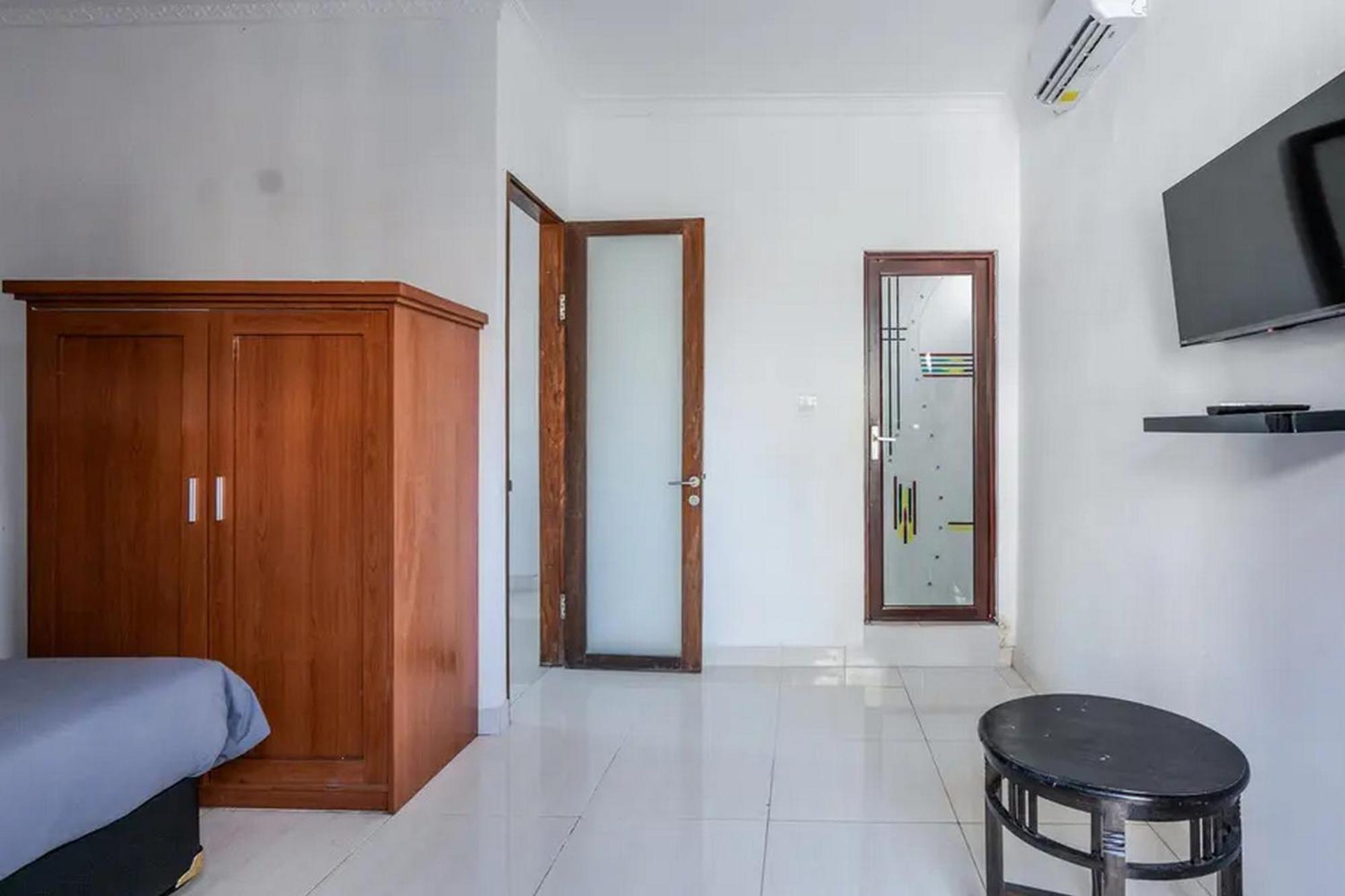 Oyo 4003 Ceria Seminyak (Bali)