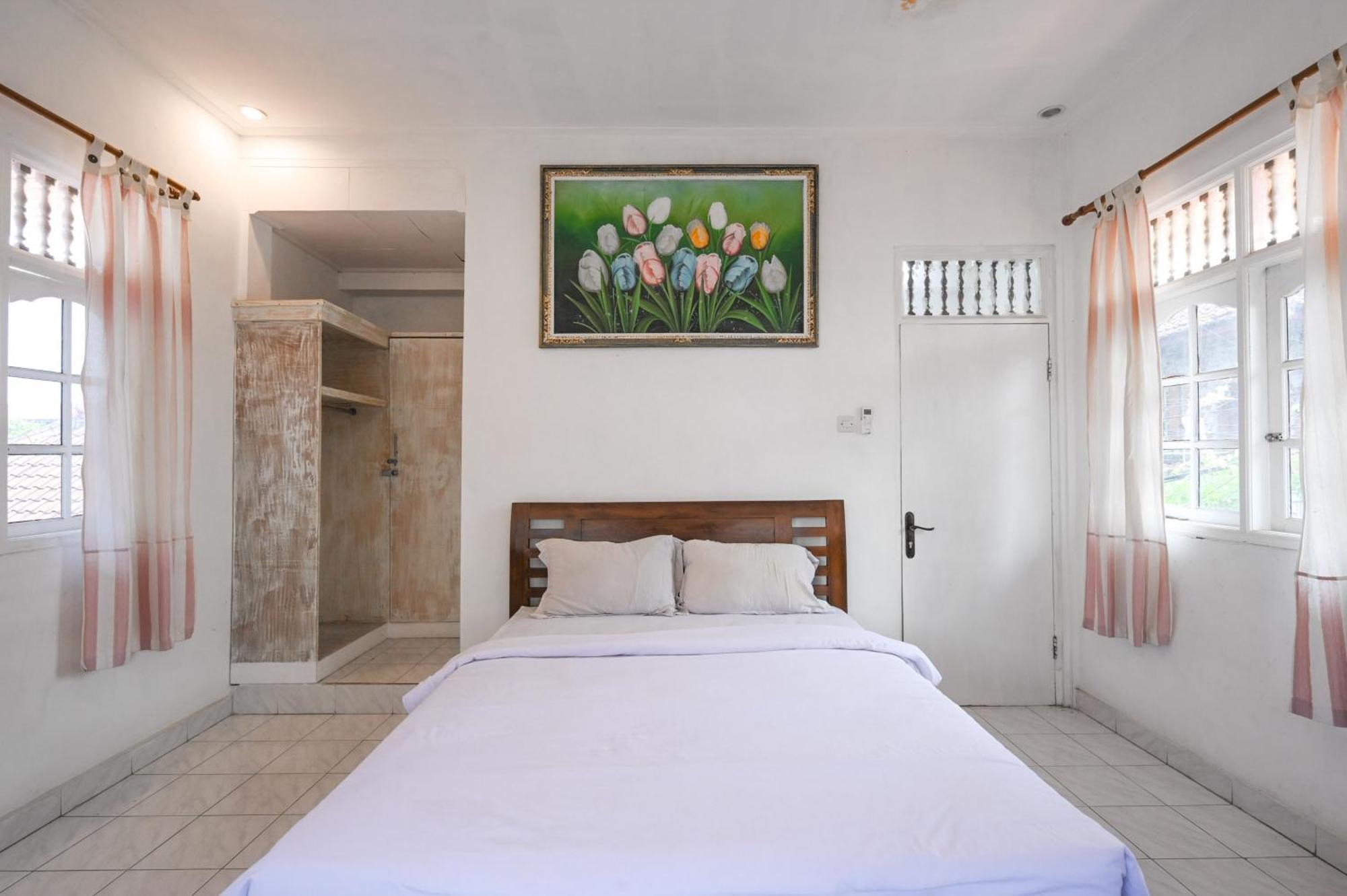 Oyo 4003 Ceria Hotel Seminyak (Bali)
