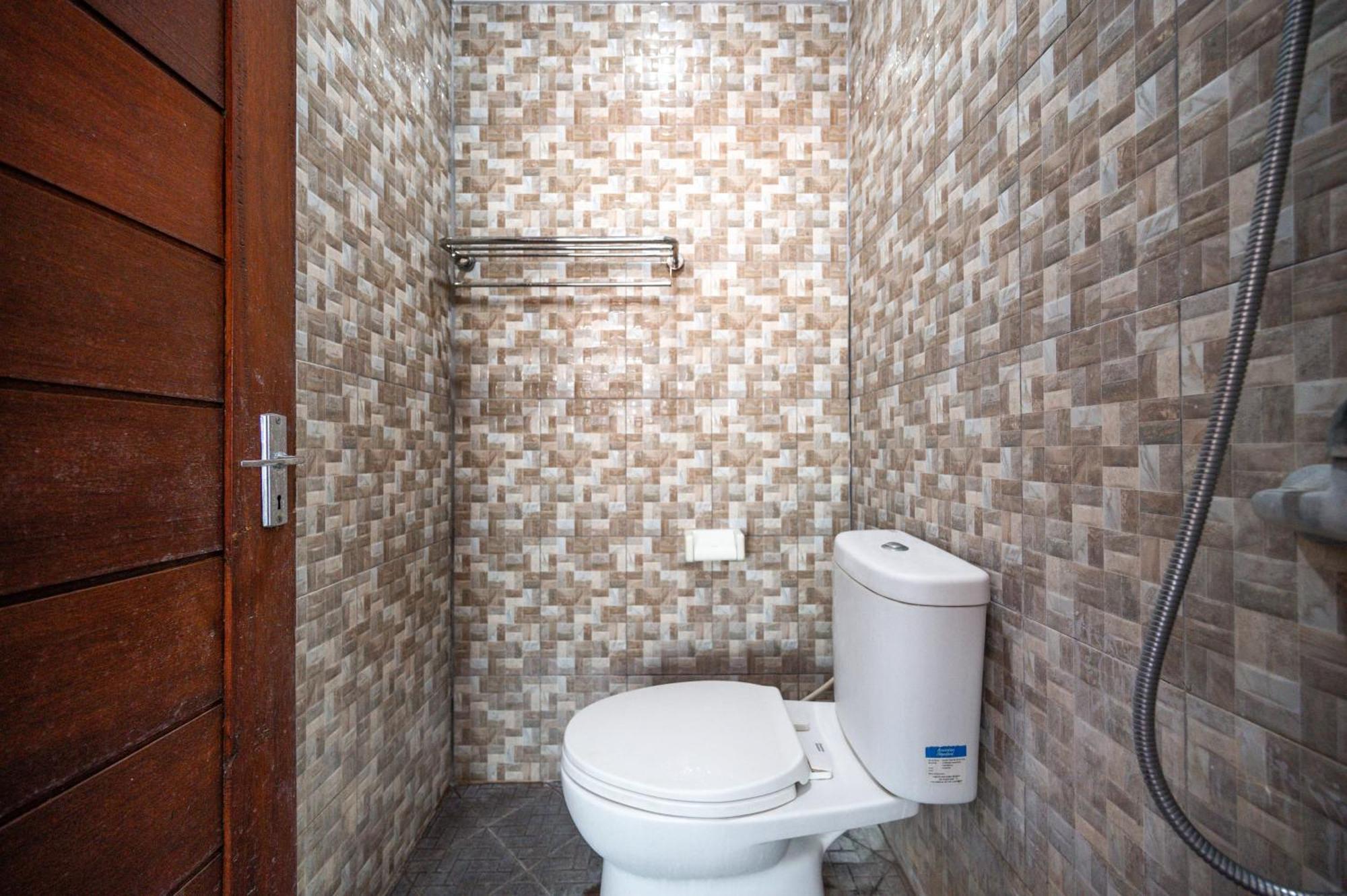 Ceria Mitra Reddoorz Hotel Seminyak (Bali)